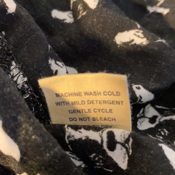 Bull dog print button-up tie off top - Picture 10 of 15